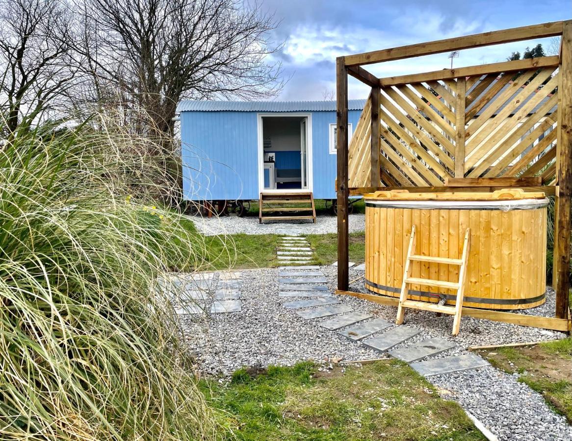Apple Tree Hut Apartment Tenby Exterior photo